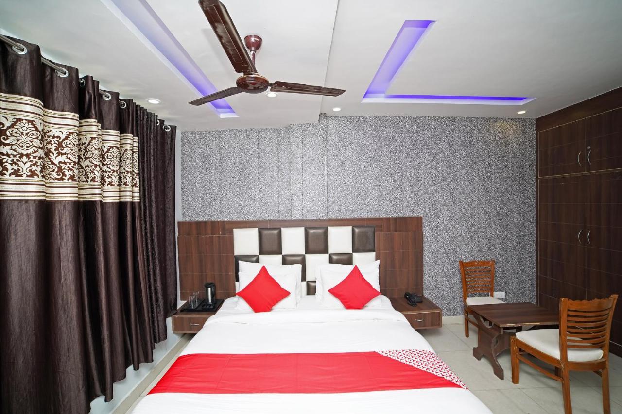 Oyo 39539 Hotel Vansh & Restaurant Kashipur Exteriör bild