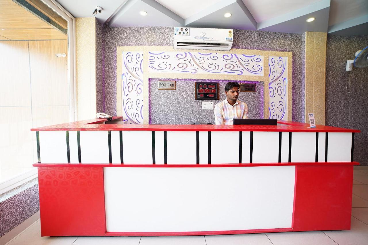 Oyo 39539 Hotel Vansh & Restaurant Kashipur Exteriör bild